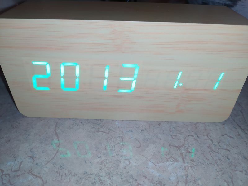 Часы электронные настольные VST-862, деревянный корпус, бежевый, зеленая подсветка 09907 фото