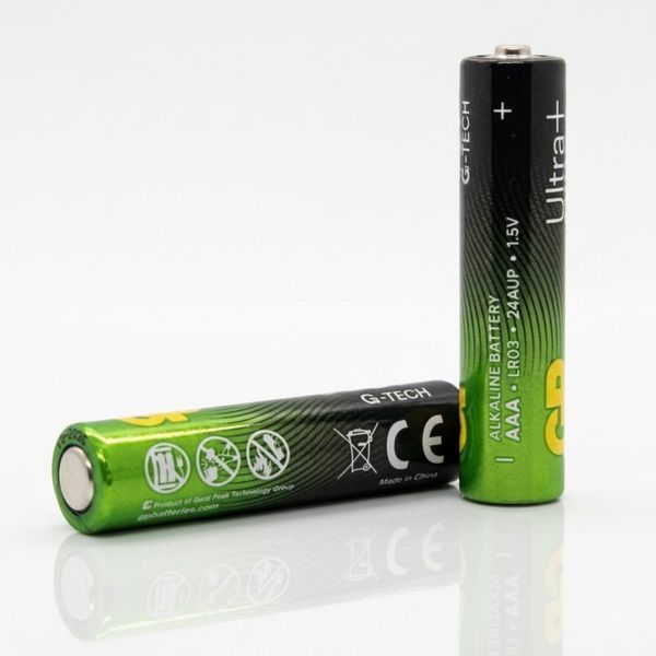 Батарейка мини-пальчик AAA (LR03) GP Ultra Plus Alkaline Battery Алкалиновая (1 шт.) 03911 фото